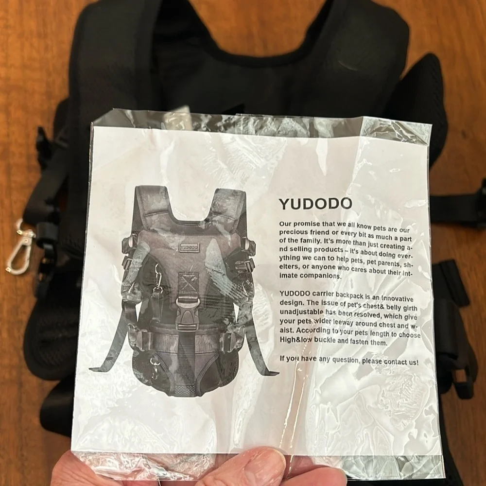 NEW Yudodo Pet Carrier Adjustable Backpack. Medium 11-17 Pounds